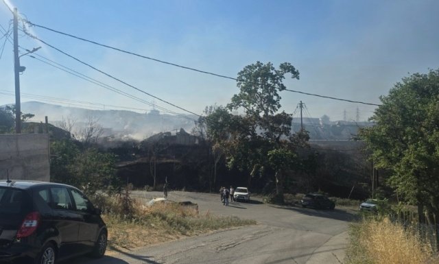 Συνεχίζει να καίει η φωτιά στο εργοστάσιο ανακύκλωσης στη Θεσσαλονίκη, παραμένουν στο σημείο ισχυρές δυνάμεις Συνεχίζει-να-καίει-η-φωτιά-στο-εργοστάσιο-ανακύκλωσης-στη-Θεσσαλονίκη,-παραμένουν-στο-σημείο-ισχυρές-δυνάμεις