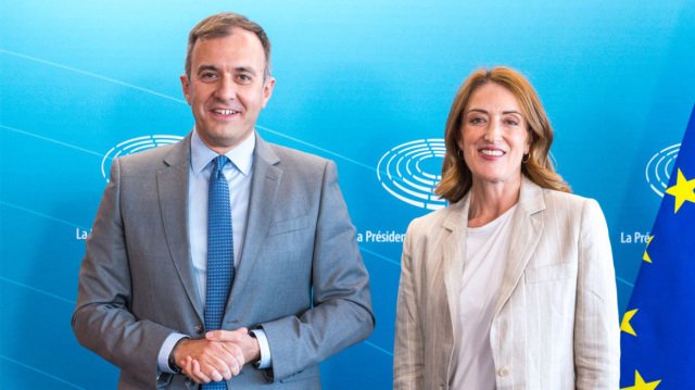 Χατζηβασιλείου από Στρασβούργο: Συναντήσεις με Μέτσολα και Βέμπερ, συσκέψεις ενόψει της Ελληνικής Προεδρίας της ΕΕ Χατζηβασιλείου-από-Στρασβούργο:-Συναντήσεις-με-Μέτσολα-και-Βέμπερ,-συσκέψεις-ενόψει-της-Ελληνικής-Προεδρίας-της-ΕΕ