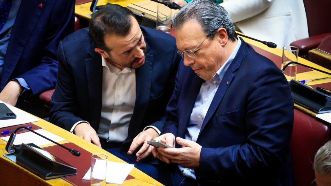 Παππάς προς Φάμελλο: Να δοθεί στη δημοσιότητα η λίστα των μελών της Κεντρικής Επιτροπής Παππάς προς Φάμελλο: Να δοθεί στη δημοσιότητα η λίστα των μελών της Κεντρικής Επιτροπής