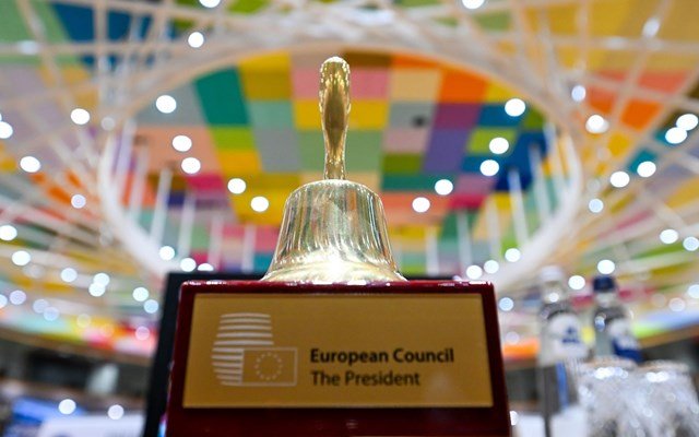 ΕΕ: Έρευνα σε βάρος του ακροδεξιού κόμματος “Ευρώπη των Κυρίαρχων Εθνών” για παραβίαση των ευρωπαϊκών αξιών ΕΕ:-Έρευνα-σε-βάρος-του-ακροδεξιού-κόμματος-“Ευρώπη-των-Κυρίαρχων-Εθνών”-για-παραβίαση-των-ευρωπαϊκών-αξιών
