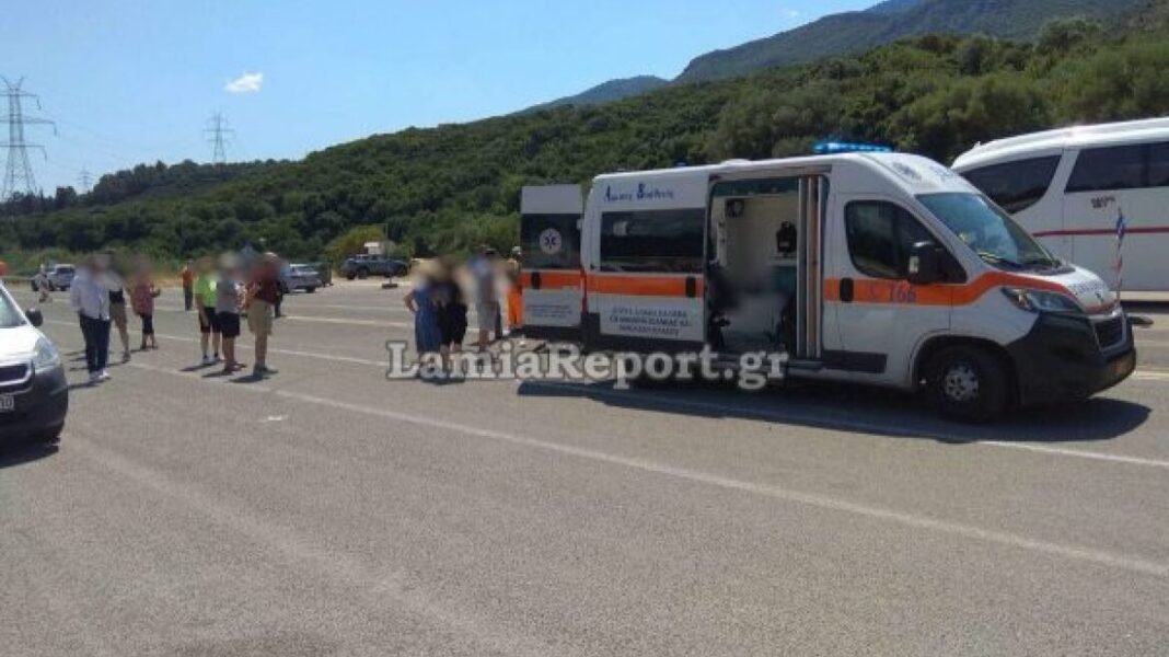 Σοβαρά τραυματισμένη Αμερικανίδα τουρίστρια μετά από παράσυρση από ΙΧ στις Θερμοπύλες Σοβαρά-τραυματισμένη-Αμερικανίδα-τουρίστρια-μετά-από-παράσυρση-από-ΙΧ-στις-Θερμοπύλες