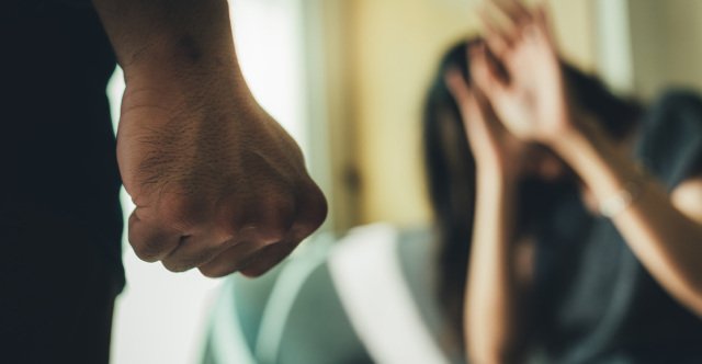 Στη-φυλακή-64χρονος-στη-Θεσσαλονίκη-για-ενδοοικογενειακή-βία-σε-βάρος-της-συζύγου-του