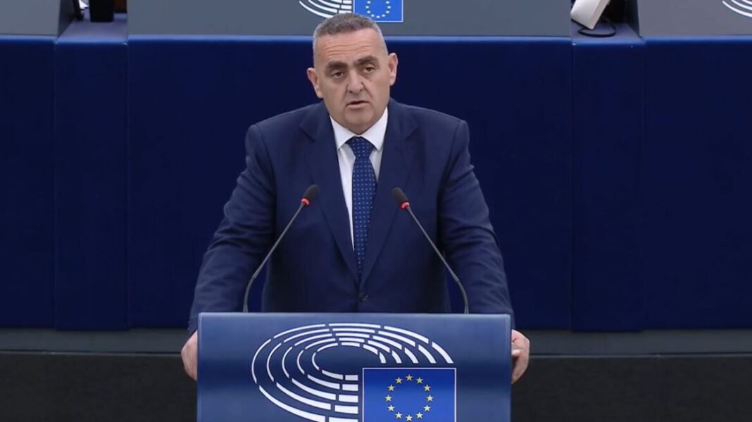 Μπελέρης στο Ευρωκοινοβούλιο: Κάθε εγκληματικό δίκτυο που εξαρθρώνεται είναι μια νίκη για την ασφάλεια της Ευρώπης Μπελέρης στο Ευρωκοινοβούλιο: Κάθε εγκληματικό δίκτυο που εξαρθρώνεται είναι μια νίκη για την ασφάλεια της Ευρώπης