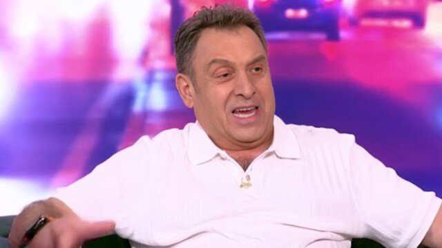 Πάνος Σταθακόπουλος: Δεν μετάνιωσα που δεν έγινα παπάς, έκανα αυτόν τον ρόλο μέσα από τη δουλειά του ηθοποιού Πάνος-Σταθακόπουλος:-Δεν-μετάνιωσα-που-δεν-έγινα-παπάς,-έκανα-αυτόν-τον-ρόλο-μέσα-από-τη-δουλειά-του-ηθοποιού
