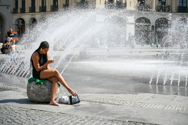 Περισσότεροι από 5.000 άνθρωποι πέθαναν λόγω καύσωνα φέτος στη Γερμανία Περισσότεροι-από-5.000-άνθρωποι-πέθαναν-λόγω-καύσωνα-φέτος-στη-Γερμανία