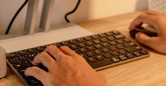 Ανατροπή-στις-Βρυξέλλες-για-το-chat-control:-Το-Ευρωπαϊκό-Κοινοβούλιο-δεν-το-μπλόκαρε-και-η-μάχη-μεταφέρεται-στο-Συμβούλιο