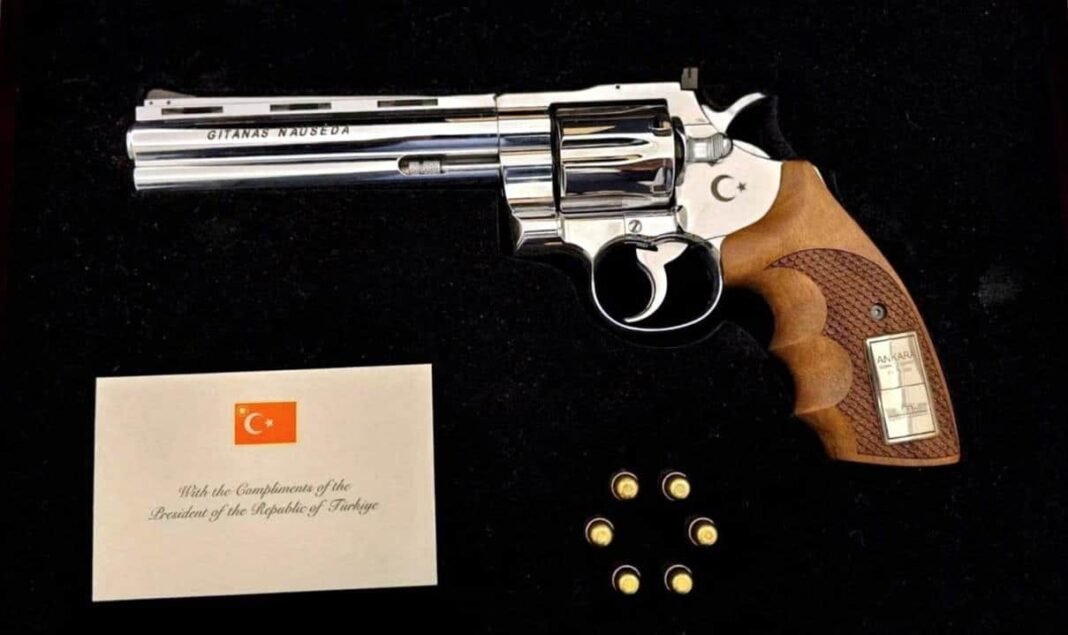 Erdogan’s Gift of Personalized Revolvers to NATO Leaders Sparks Diplomatic Headache erdogan’s-gift-of-personalized-revolvers-to-nato-leaders-sparks-diplomatic-headache