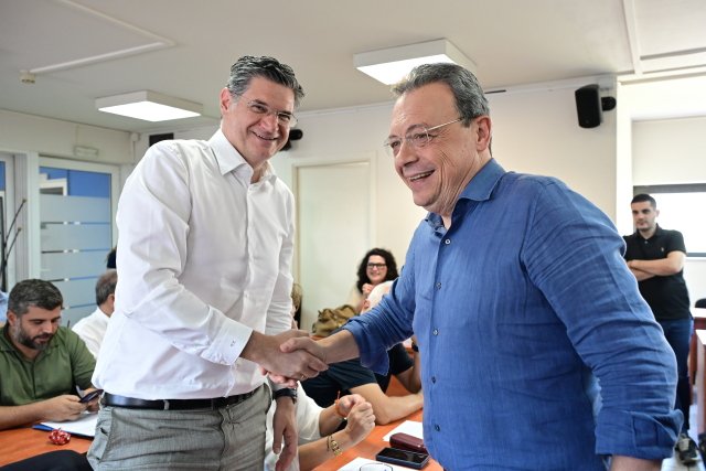 Μπαράζ-παραιτήσεων-μετά-την-αποχώρηση-Φάμελλου-από-την-ηγεσία-του-ΣΥΡΙΖΑ,-τέλος-ο-Καλαματιανός-από-γραμματέας-της-ΚΟ-και-ο-διευθυντής-της-Αυγής