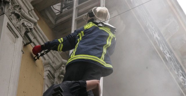 Η 46χρονη που κατηγορείται για τη Marfin επικοινώνησε με τις Αρχές και επιστρέφει στην Ελλάδα από τη Μεγάλη Βρετανία Η-46χρονη-που-κατηγορείται-για-τη-marfin-επικοινώνησε-με-τις-Αρχές-και-επιστρέφει-στην-Ελλάδα-από-τη-Μεγάλη-Βρετανία