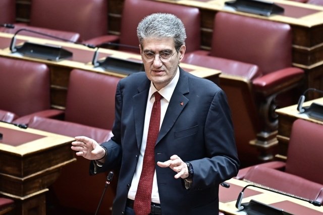 Οργισμένη-ανάρτηση-του-εκπροσώπου-του-ΣΥΡΙΖΑ,-καταγγέλλει-προπηλακισμούς-στην-Κουμουνδούρου