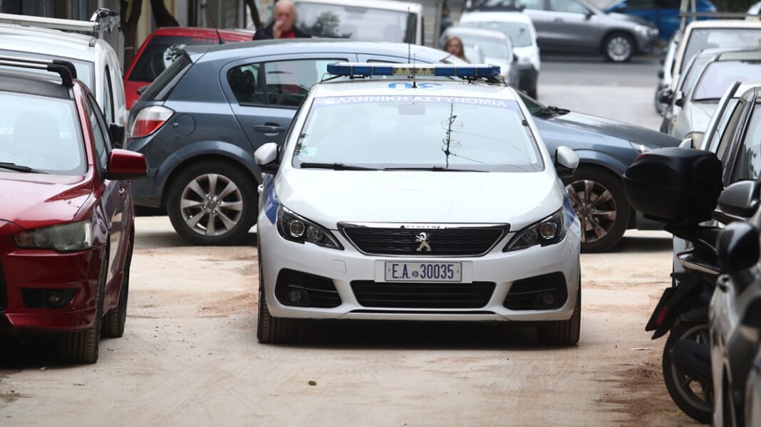 Ζάκυνθος: Τρεις συλλήψεις για διακίνηση ναρκωτικών, κατασχέθηκαν κοκαΐνη, μετρητά και όχηματα Ζάκυνθος:-Τρεις-συλλήψεις-για-διακίνηση-ναρκωτικών,-κατασχέθηκαν-κοκαΐνη,-μετρητά-και-όχηματα
