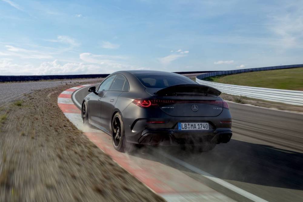 Η νέα Mercedes-AMG CLA 45 έγινε ηλεκτρική με 680 ίππους Η-νέα-mercedes-amg-cla-45-έγινε-ηλεκτρική-με-680-ίππους