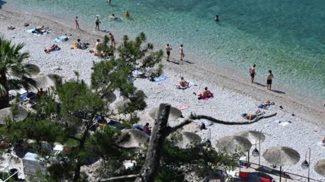 Καλοκαιρινός καιρός με 37άρια: Τοπικές μπόρες στα ορεινά και ενισχυμένοι βοριάδες στο Αιγαίο Καλοκαιρινός-καιρός-με-37άρια:-Τοπικές-μπόρες-στα-ορεινά-και-ενισχυμένοι-βοριάδες-στο-Αιγαίο