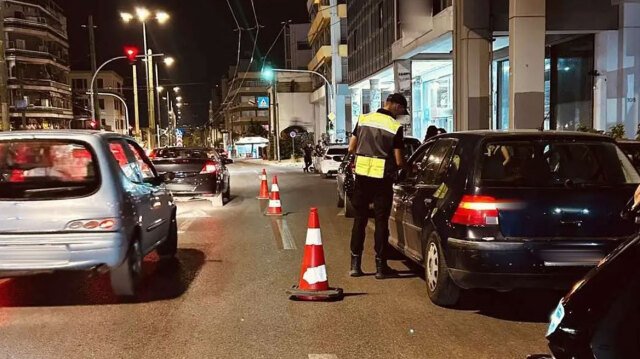 Συνελήφθησαν 9 οδηγοί υπό την επήρεια αλκοόλ μετά από ελέγχους της Τροχαίας σε κεντρικούς δρόμους στην Αττική, δείτε βίντεο Συνελήφθησαν-9-οδηγοί-υπό-την-επήρεια-αλκοόλ-μετά-από-ελέγχους-της-Τροχαίας-σε-κεντρικούς-δρόμους-στην-Αττική,-δείτε-βίντεο