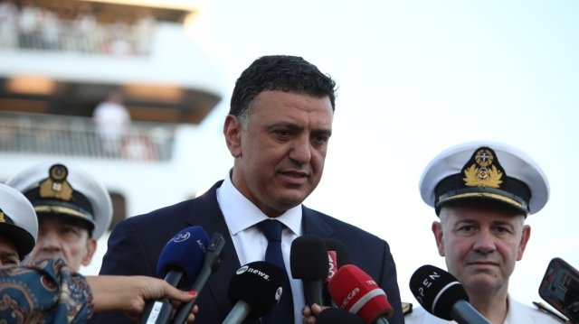 Κικίλιας από το λιμάνι του Πειραιά: Για εμάς η ασφάλεια είναι πάνω από όλα, να ακολουθούν όλοι τις οδηγίες των Λιμενικών μας Κικίλιας-από-το-λιμάνι-του-Πειραιά:-Για-εμάς-η-ασφάλεια-είναι-πάνω-από-όλα,-να-ακολουθούν-όλοι-τις-οδηγίες-των-Λιμενικών-μας