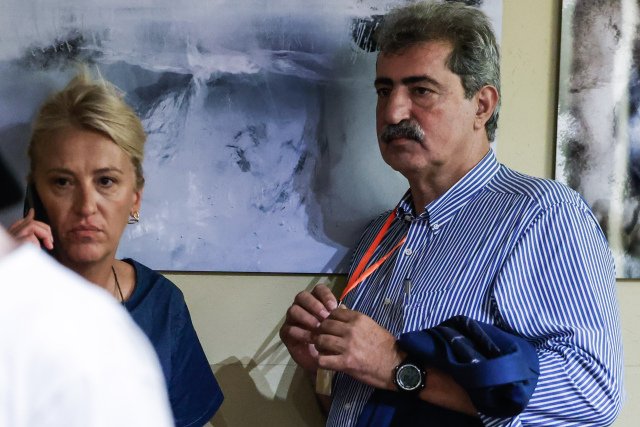 Στις καραμπόλες κρίνεται η μάχη διαδοχής στον ΣΥΡΙΖΑ: Οι παραιτήσεις, το ΠΑΣΟΚ και η ΕΛΑΣ Στις-καραμπόλες-κρίνεται-η-μάχη-διαδοχής-στον-ΣΥΡΙΖΑ:-Οι-παραιτήσεις,-το-ΠΑΣΟΚ-και-η-ΕΛΑΣ