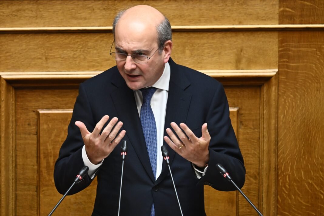 Χατζηδάκης: Τέλος σε «ιστορίες καθημερινής τρέλας» σε σχέση με τα ακίνητα – Οι 4 νέες πρωτοβουλίες του νόμου για ένα κράτος πιο φιλικό στον πολίτη Χατζηδάκης:-Τέλος-σε-«ιστορίες-καθημερινής-τρέλας»-σε-σχέση-με-τα-ακίνητα-–-Οι-4-νέες-πρωτοβουλίες-του-νόμου-για-ένα-κράτος-πιο-φιλικό-στον-πολίτη