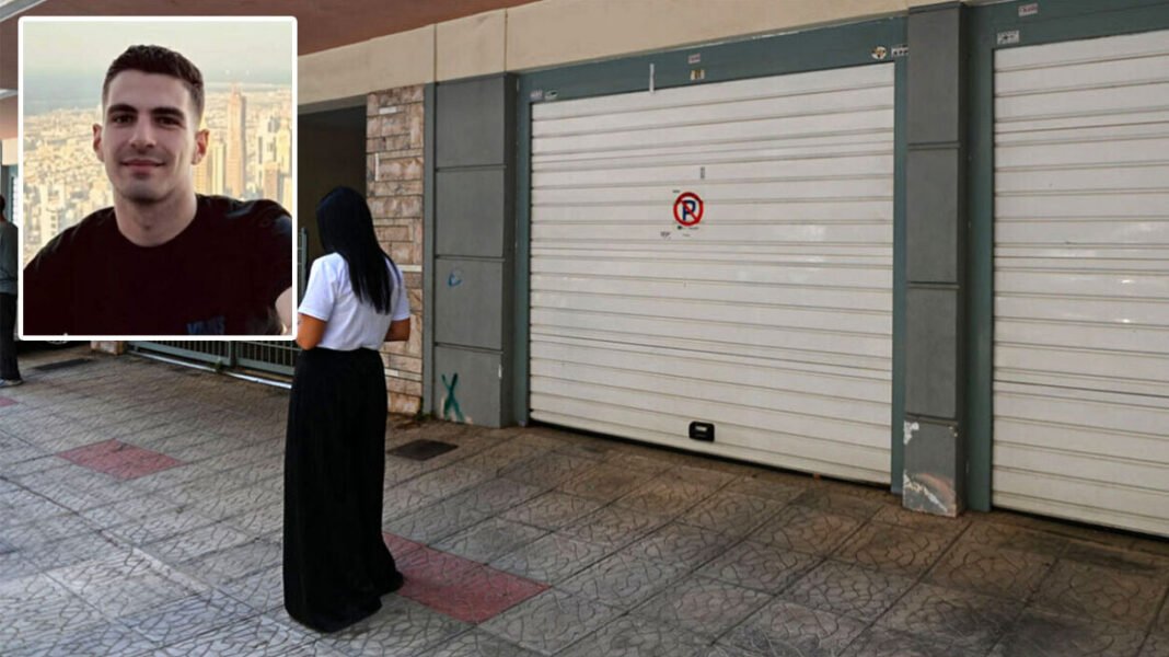 Σπαρακτικές σκηνές στον Πειραιά για το τραγικό τέλος του ζευγαριού σε ΙΧ μέσα σε γκαράζ: «Το κορίτσι μου το έχασα» φώναζε η μητέρα της 27χρονης Σπαρακτικές-σκηνές-στον-Πειραιά-για-το-τραγικό-τέλος-του-ζευγαριού-σε-ΙΧ-μέσα-σε-γκαράζ:-«Το-κορίτσι-μου-το-έχασα»-φώναζε-η-μητέρα-της-27χρονης