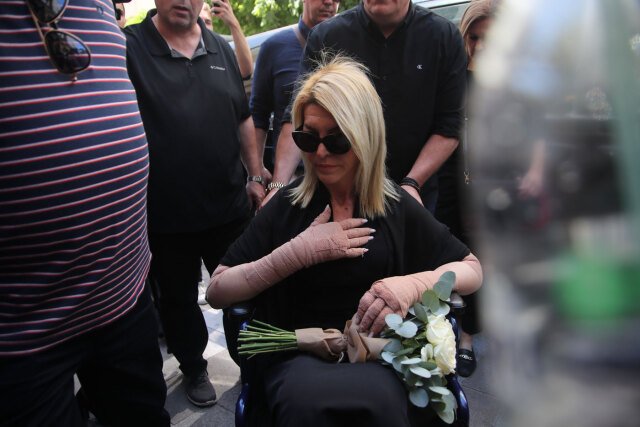 Εξιτήριο-το-μεσημέρι-για-την-Αφροδίτη-Νέστορα-14-ημέρες-μετά-την-επίθεση-στο-σπίτι-της-στη-Θεσσαλονίκη