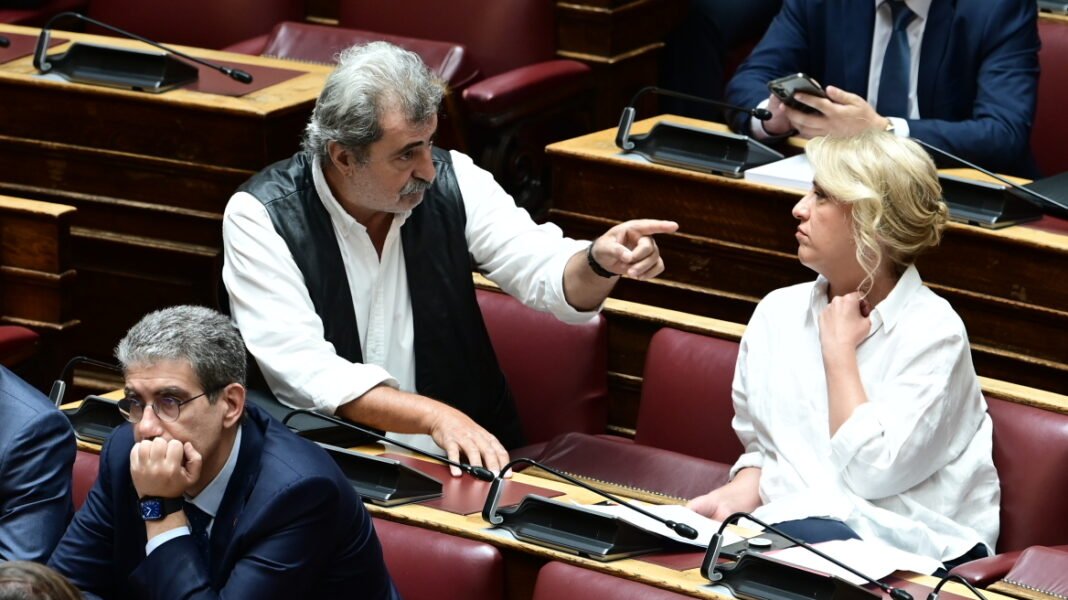 Κορυφώνεται η κόντρα Δούρου – Πολάκη με φόντο την ηγεσία: Τι κρύβουν οι ανεξαρτητοποιήσεις για την ΕΛΑΣ και το ΠΑΣΟΚ Κορυφώνεται η κόντρα Δούρου – Πολάκη με φόντο την ηγεσία: Τι κρύβουν οι ανεξαρτητοποιήσεις για την ΕΛΑΣ και το ΠΑΣΟΚ