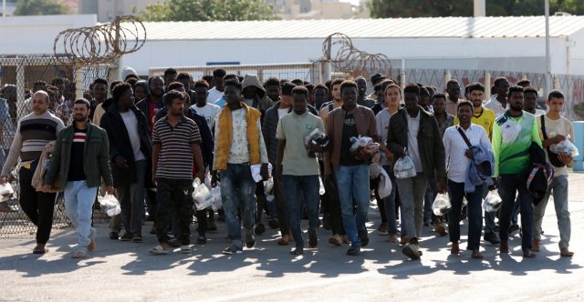 Ευρωπαϊκή Επιτροπή: Θετική η πρώτη αξιολόγηση για την εφαρμογή του νέου Συμφώνου Μετανάστευσης στην Ελλάδα Ευρωπαϊκή-Επιτροπή:-Θετική-η-πρώτη-αξιολόγηση-για-την-εφαρμογή-του-νέου-Συμφώνου-Μετανάστευσης-στην-Ελλάδα