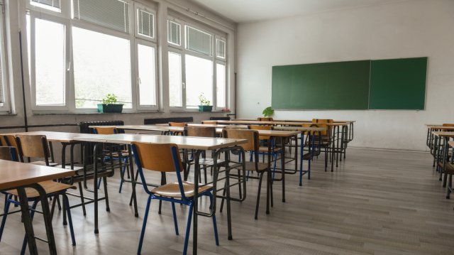 Ανακαινίζονται-το-καλοκαίρι-επιπλέον-240-σχολεία-σε-όλη-τη-χώρα