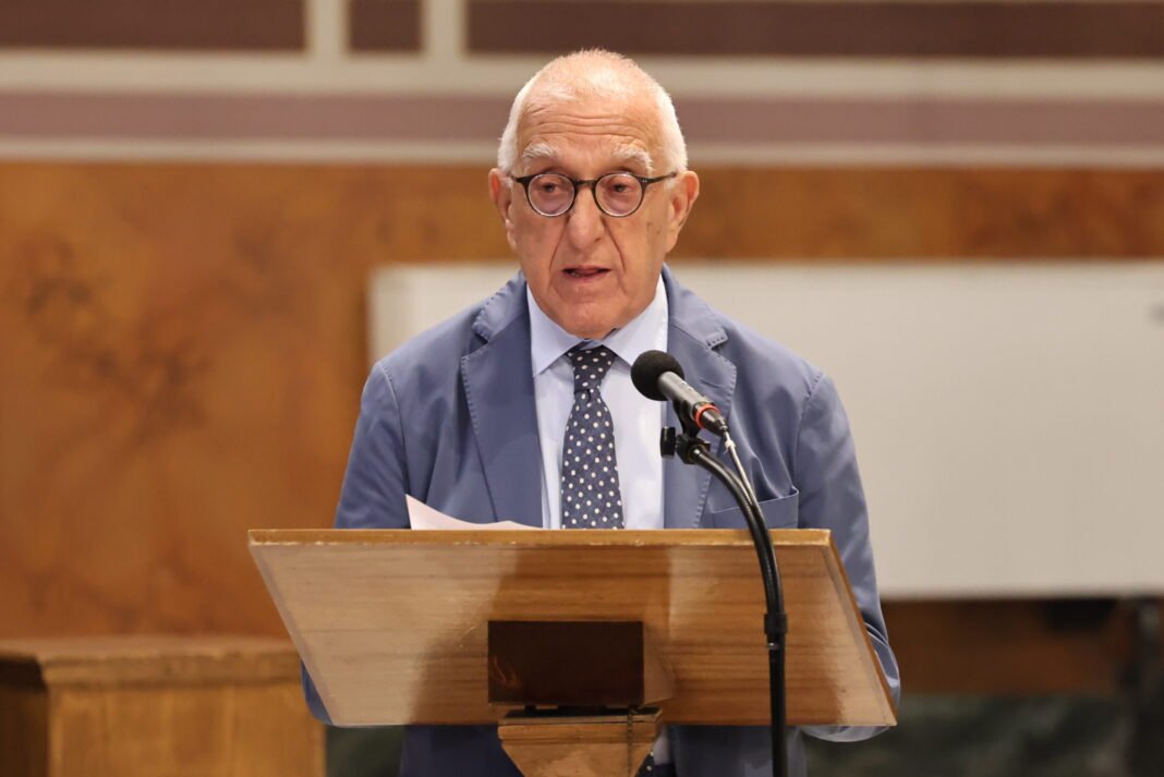 Μάρω Κοντού: Ο επικήδειος από τον Νικήτα Κακλαμάνη – «Αυτό που με πονάει είναι ότι θα πρέπει να σου πω οριστικά “καληνύχτα”» Μάρω-Κοντού:-Ο-επικήδειος-από-τον-Νικήτα-Κακλαμάνη-–-«Αυτό-που-με-πονάει-είναι-ότι-θα-πρέπει-να-σου-πω-οριστικά-“καληνύχτα”»
