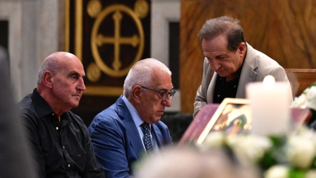 Κακλαμάνης για Μάρω Κοντού: Πάλεψε δύο χρόνια μόνη της με τον καρκίνο, αλλά έφυγε όρθια και με αξιοπρέπεια