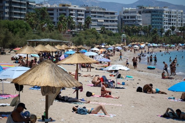 Καιρός: Ζέστη διαρκείας με 39άρια σήμερα, έρχεται νέο κύμα έως 41°C από τη Δευτέρα Καιρός:-Ζέστη-διαρκείας-με-39άρια-σήμερα,-έρχεται-νέο-κύμα-έως-41°c-από-τη-Δευτέρα
