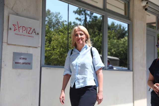 Ψηφίζουν στις 9 στον ΣΥΡΙΖΑ, η Ρένα Δούρου εκλέγεται επικεφαλής Ψηφίζουν-στις-9-στον-ΣΥΡΙΖΑ,-η-Ρένα-Δούρου-εκλέγεται-επικεφαλής