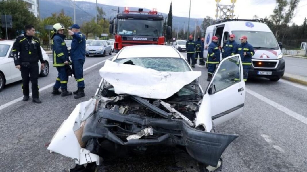 Νέα τραγωδία στην άσφαλτο της Χαλκιδικής: Νεκρός 19χρονος σε σφοδρή σύγκρουση δύο αυτοκινήτων Νέα-τραγωδία-στην-άσφαλτο-της-Χαλκιδικής:-Νεκρός-19χρονος-σε-σφοδρή-σύγκρουση-δύο-αυτοκινήτων