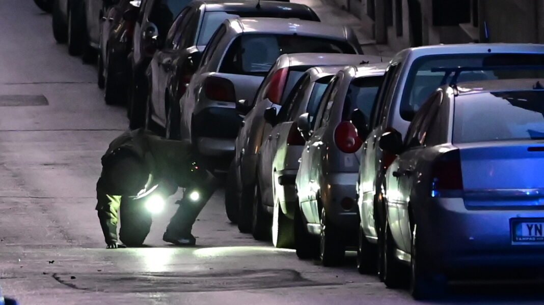 Συναγερμός στην Κυψέλη για ύποπτη βαλίτσα Συναγερμός-στην-Κυψέλη-για-ύποπτη-βαλίτσα