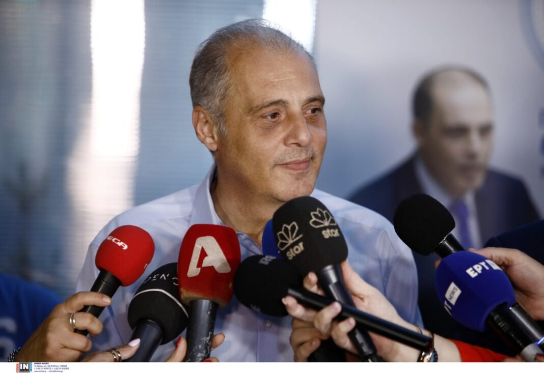 Στη λαϊκή αγορά της Λούτσας περιόδευσε ο Κυριάκος Βελόπουλος Στη-λαϊκή-αγορά-της-Λούτσας-περιόδευσε-ο-Κυριάκος-Βελόπουλος