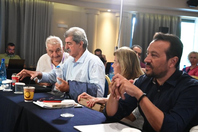 Το νέο οργανόγραμμα του ΣΥΡΙΖΑ: Γραμματέας ο Παππάς, στον Πολιτικό Σχεδιασμό ο Πολάκης μετά το «σκληρό ροκ» για την παραμονή του Το-νέο-οργανόγραμμα-του-ΣΥΡΙΖΑ:-Γραμματέας-ο-Παππάς,-στον-Πολιτικό-Σχεδιασμό-ο-Πολάκης-μετά-το-«σκληρό-ροκ»-για-την-παραμονή-του
