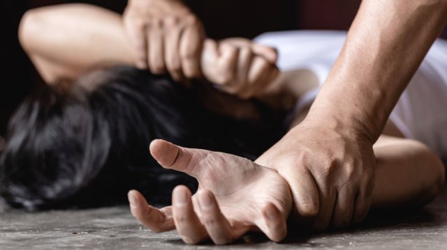 Θεσσαλονίκη: 66χρονος κατήγγειλε τον εαυτό του στην Αστυνομία ότι βίασε τη σύντροφο του Θεσσαλονίκη:-66χρονος-κατήγγειλε-τον-εαυτό-του-στην-Αστυνομία-ότι-βίασε-τη-σύντροφο-του
