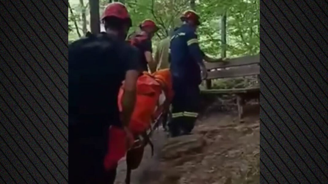Βίντεο: Επιχείρηση διάσωσης 46χρονης από δύσβατο μονοπάτι στο Παρανέστι Δράμας Βίντεο:-Επιχείρηση-διάσωσης-46χρονης-από-δύσβατο-μονοπάτι-στο-Παρανέστι-Δράμας