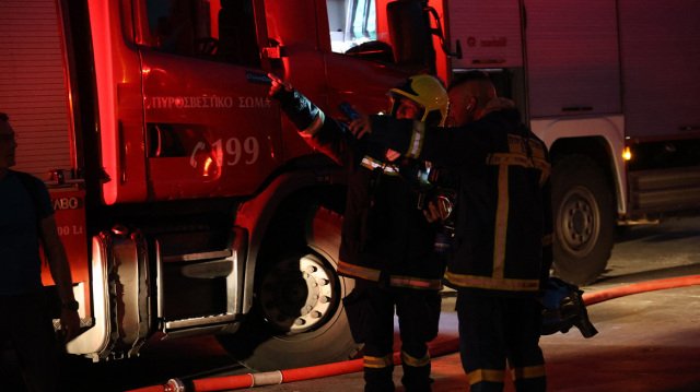 Νεκρό ανασύρθηκε ένα άτομο από ΙΧ που «λαμπάδιασε» στον παράδρομο της Εγνατίας Οδού Νεκρό-ανασύρθηκε-ένα-άτομο-από-ΙΧ-που-«λαμπάδιασε»-στον-παράδρομο-της-Εγνατίας-Οδού