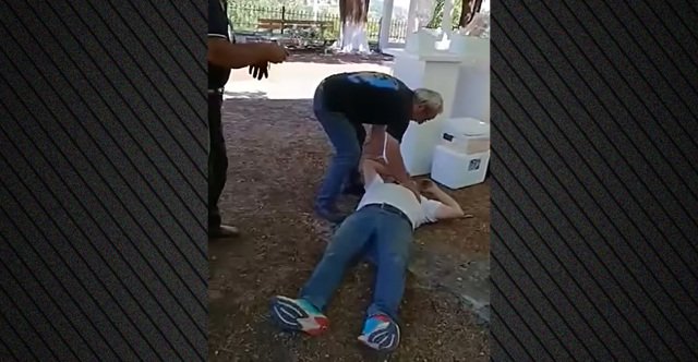 Άγριος καβγάς σε προαύλιο εκκλησίας στην Καρδίτσα: Καταγγελία ότι ιερέας γρονθοκόπησε πρόεδρο κοινότητας, κατέληξαν στο κρατητήριο, βίντεο Άγριος-καβγάς-σε-προαύλιο-εκκλησίας-στην-Καρδίτσα:-Καταγγελία-ότι-ιερέας-γρονθοκόπησε-πρόεδρο-κοινότητας,-κατέληξαν-στο-κρατητήριο,-βίντεο