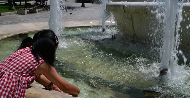 Καιρός: Ξεπέρασε τους 41°C ο υδράργυρος, παραμένουν οι υψηλές θερμοκρασίες και την Τρίτη – Ευνοείται η μεταφορά αφρικανικής σκόνης Καιρός:-Ξεπέρασε-τους-41°c-ο-υδράργυρος,-παραμένουν-οι-υψηλές-θερμοκρασίες-και-την-Τρίτη-–-Ευνοείται-η-μεταφορά-αφρικανικής-σκόνης