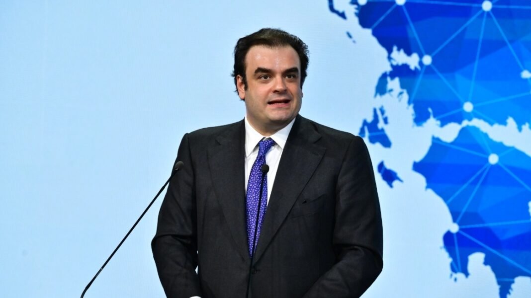 Πιερρακάκης για το νέο Εθνικό Πρόγραμμα Ανάπτυξης: Απάντηση για τη συνέχεια των δημόσιων επενδύσεων μετά το τέλος του Ταμείου Ανάκαμψης Πιερρακάκης για το νέο Εθνικό Πρόγραμμα Ανάπτυξης: Απάντηση για τη συνέχεια των δημόσιων επενδύσεων μετά το τέλος του Ταμείου Ανάκαμψης