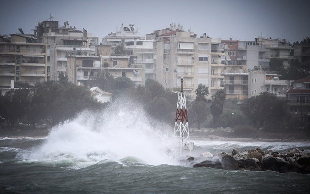 ΗΠΑ:-Τροπική-καταιγίδα-απειλεί-το-νότιο-τμήμα-της-χώρας