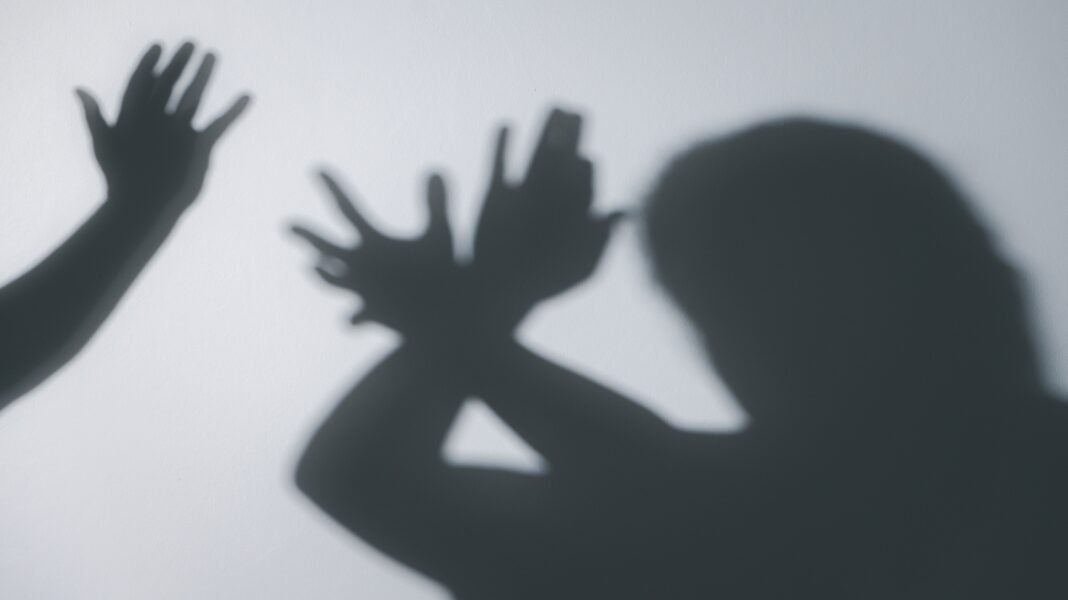 Άγρια επίθεση σε δύο γυναίκες στη Ρόδο, καταγγελία για τρανσφοβικό κίνητρο Άγρια-επίθεση-σε-δύο-γυναίκες-στη-Ρόδο,-καταγγελία-για-τρανσφοβικό-κίνητρο