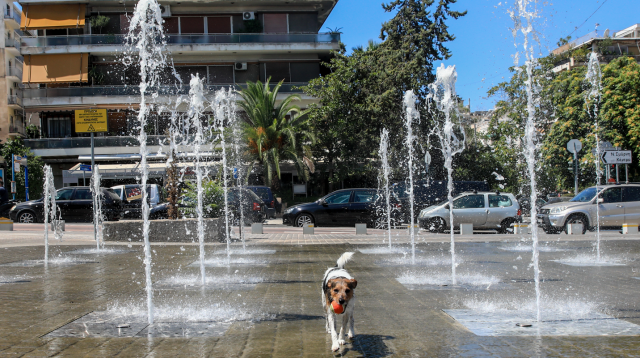 Νέο έκτακτο δελτίο της ΕΜΥ για τον καύσωνα: Θερμοκρασίες 40+ αλλά και μπουρίνια από το απόγευμα, δείτε σε ποιες περιοχές Νέο-έκτακτο-δελτίο-της-ΕΜΥ-για-τον-καύσωνα:-Θερμοκρασίες-40+-αλλά-και-μπουρίνια-από-το-απόγευμα,-δείτε-σε-ποιες-περιοχές
