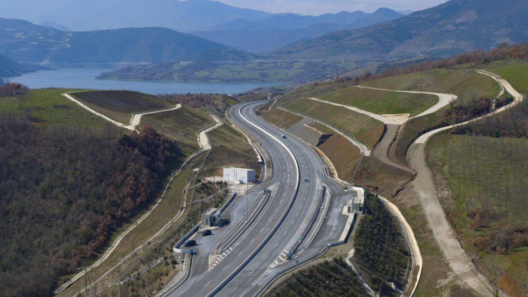 Την Πέμπτη εγκαινιάζεται το βόρειο τμήμα του αυτοκινητόδρομου Ε65 παρουσία Μητσοτάκη Την Πέμπτη εγκαινιάζεται το βόρειο τμήμα του αυτοκινητόδρομου Ε65 παρουσία Μητσοτάκη