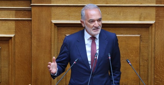 Μετωπική-στη-Βουλή-για-τη-novartis-μετά-την-τοποθέτηση-Σαλμά:-«Δίνει-συγχωροχάρτι-στους-αρχιερείς-της-σκευωρίας»,-είπε-ο-Σιμόπουλος