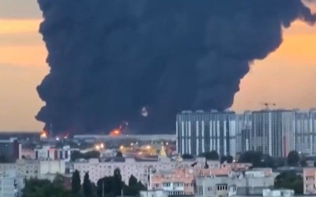 Η-Ουκρανία-έπληξε-και-άλλες-αποθήκες-του-ρωσικού-κολοσσού-wildberries