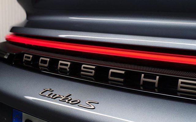 Η Porsche σχεδιάζει νέες απολύσεις – Περικοπές 5.000 θέσεων εργασίας, σύμφωνα με γερμανικά ΜΜΕ Η-porsche-σχεδιάζει-νέες-απολύσεις-–-Περικοπές-5.000-θέσεων-εργασίας,-σύμφωνα-με-γερμανικά-ΜΜΕ