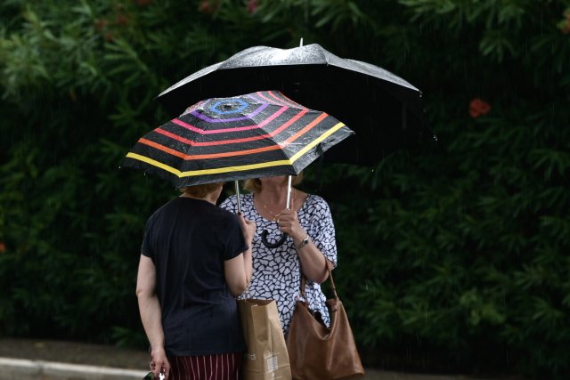 Πέφτει η θερμοκρασία σήμερα, πού θα βρέξει, αναλυτικά η πρόγνωση της ΕΜΥ μέχρι και την Κυριακή Πέφτει-η-θερμοκρασία-σήμερα,-πού-θα-βρέξει,-αναλυτικά-η-πρόγνωση-της-ΕΜΥ-μέχρι-και-την-Κυριακή