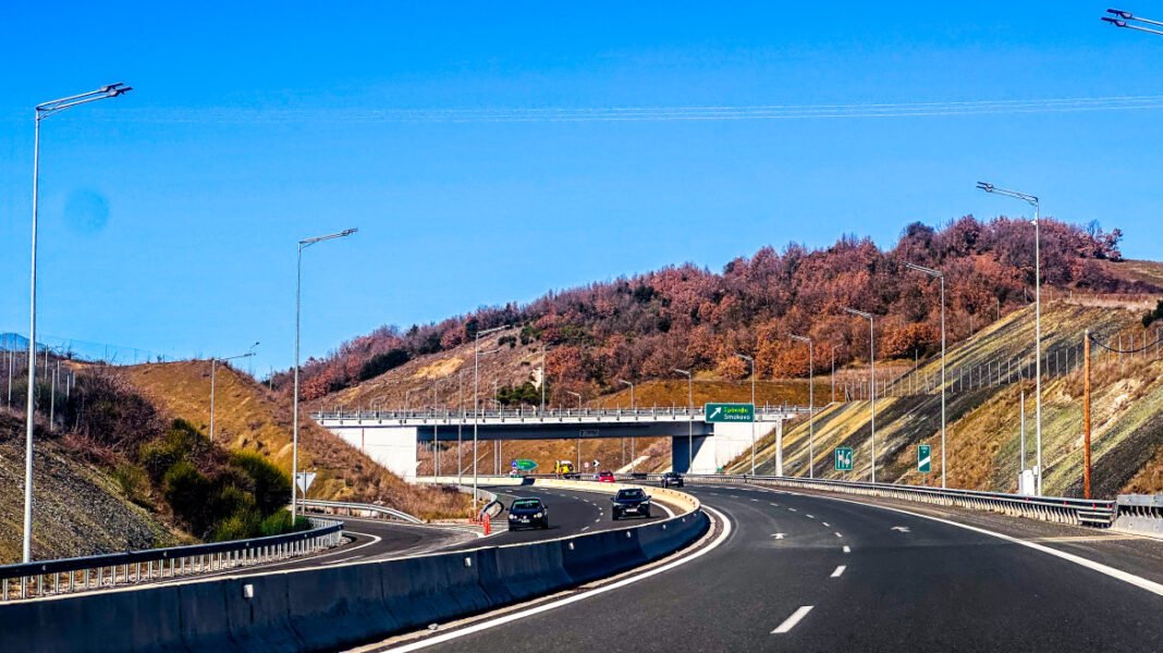 Ο Μητσοτάκης εγκαινιάζει τον Ε65, τον δρόμο που ενώνει ΠΑΘΕ και Εγνατία και φέρνει πιο κοντά τη μισή Ελλάδα Ο Μητσοτάκης εγκαινιάζει τον Ε65, τον δρόμο που ενώνει ΠΑΘΕ και Εγνατία και φέρνει πιο κοντά τη μισή Ελλάδα