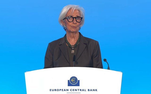 Λαγκάρντ: Κίνδυνος να παραμείνει εκτός στόχου ο πληθωρισμός και το α’ εξάμηνο του 2027 Λαγκάρντ:-Κίνδυνος-να-παραμείνει-εκτός-στόχου-ο-πληθωρισμός-και-το-α’-εξάμηνο-του-2027